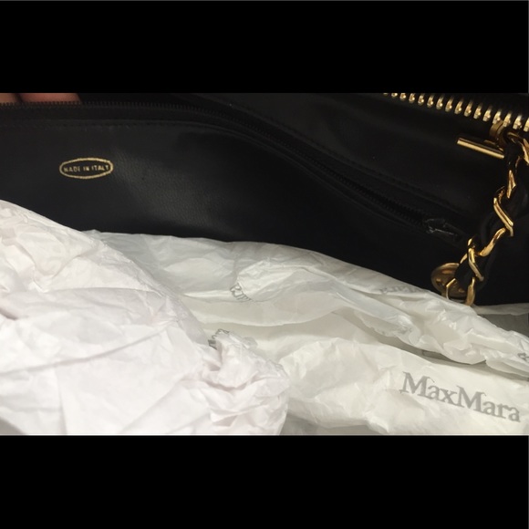 Chanel Matelasse shopping tote - Picture 4 of 8